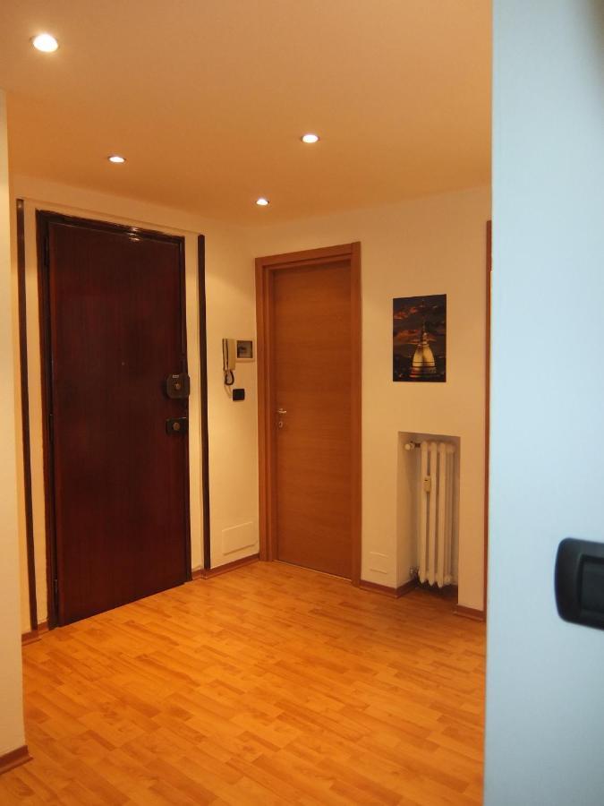 Lungo Po Appartamento Turín Exterior foto